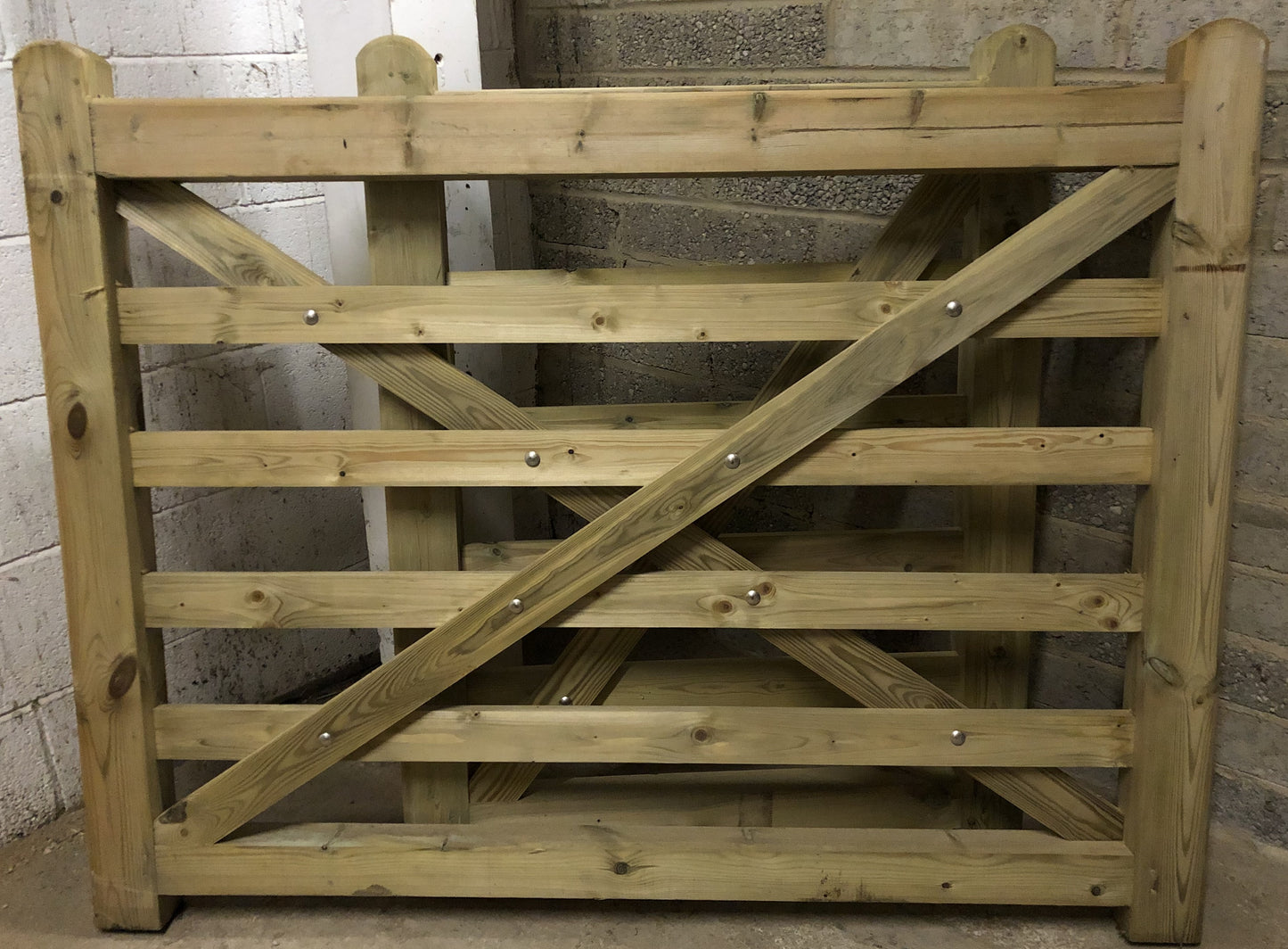 Softwood Timber 6 Bar Gate