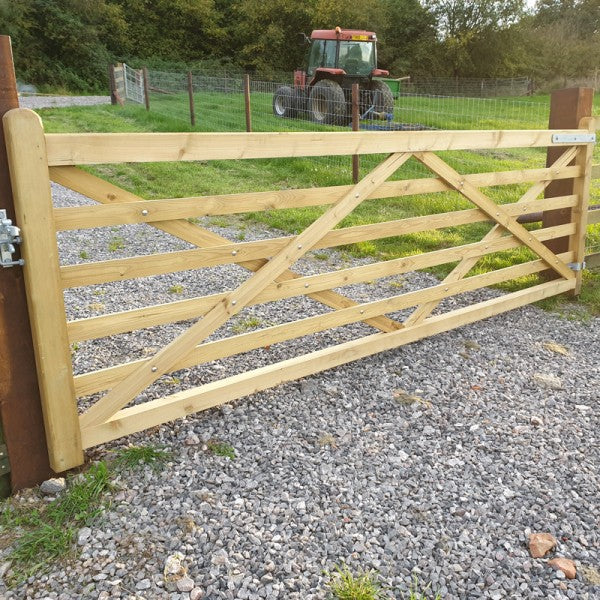 Timber Gate Rough Softwood Timber 6 Bar Gate – Shire Agricultural