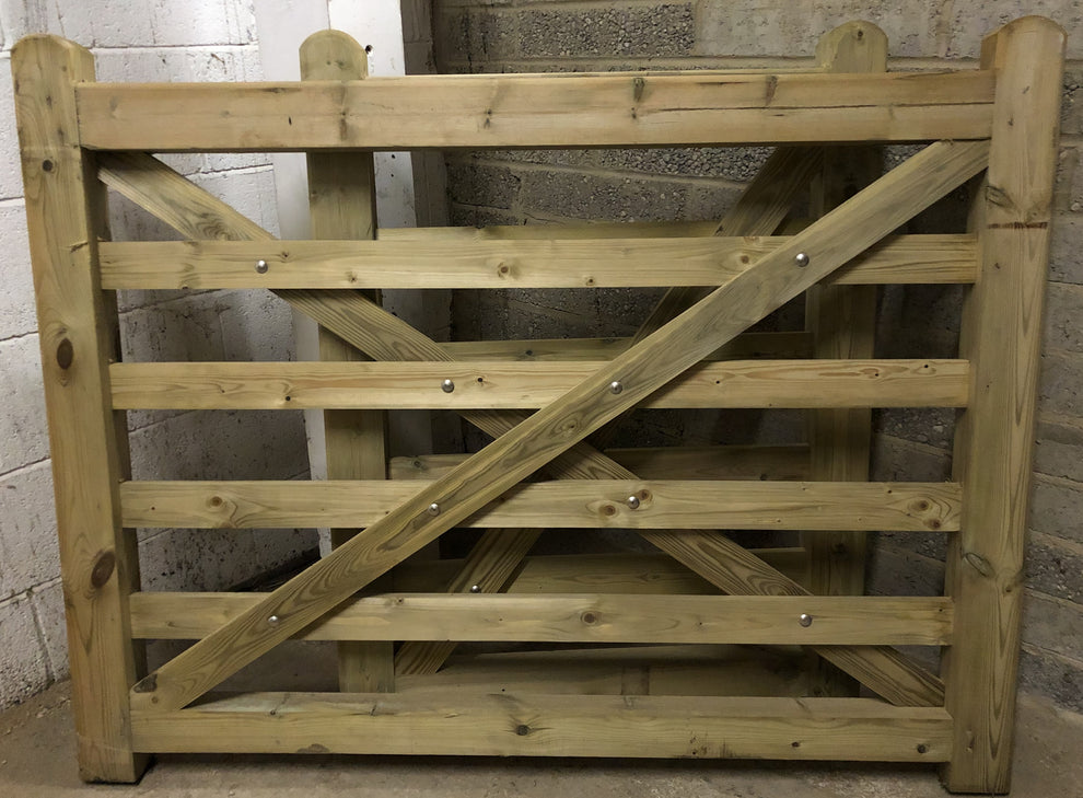 Softwood Timber 6 Bar Gate – Shire Agricultural